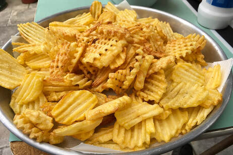Traditional Taramosalata recipe with White Tarama - Gastronomy Tours patata giagias - Gastronomy Tours